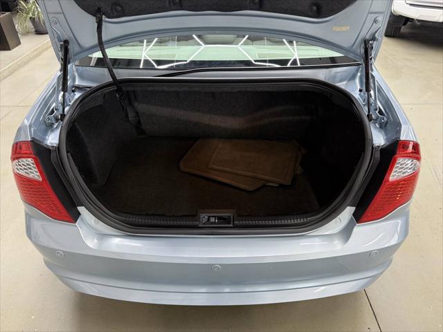 2010 Ford Fusion Hybrid Base 4dr Sedan