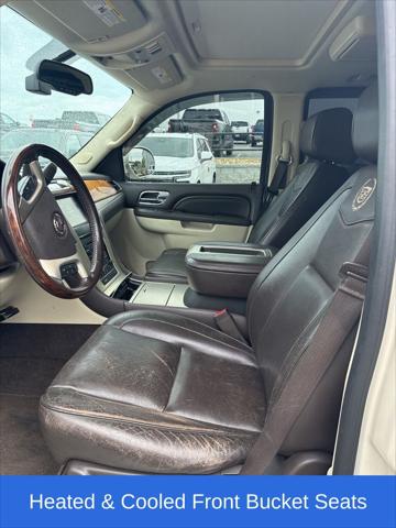 2013 Cadillac Escalade Platinum Edition