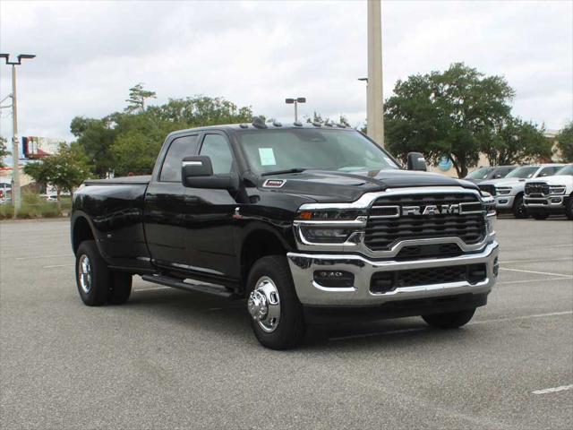 2026 RAM Ram 3500 RAM 3500 TRADESMAN CREW CAB 4X4 8 BOX