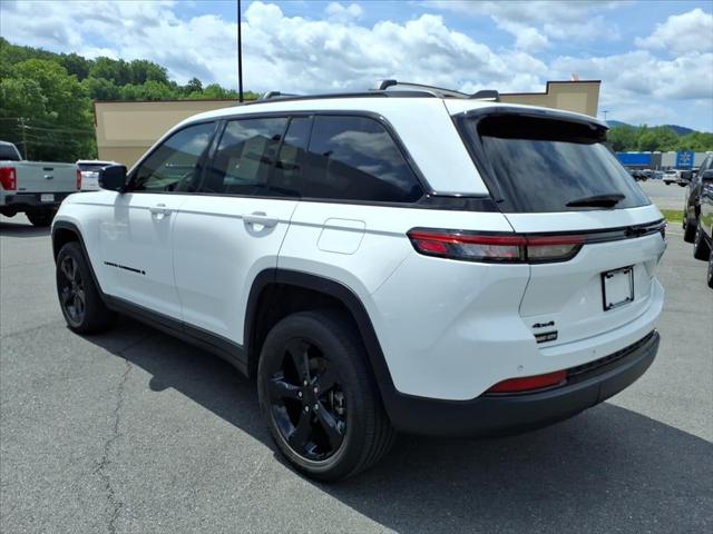 2023 Jeep Grand Cherokee Altitude 4x4 2023 Jeep Grand Cherokee Altitude 4x4