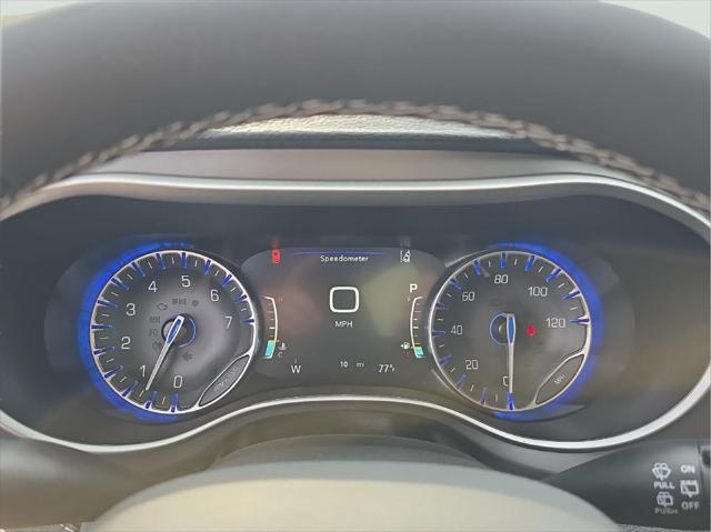 2027 Chrysler Pacifica Select
