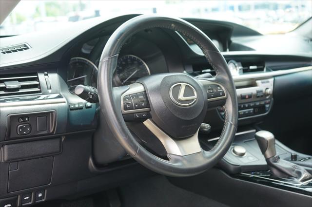 2016 Lexus ES 350 Base