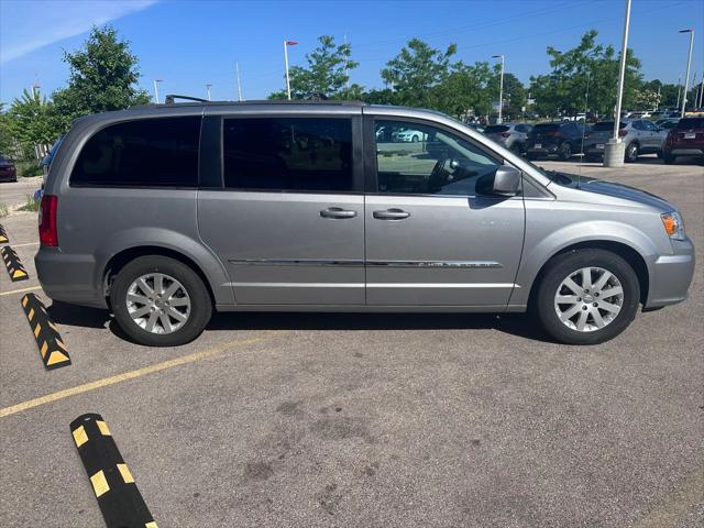 2015 Chrysler Town & Country Touring