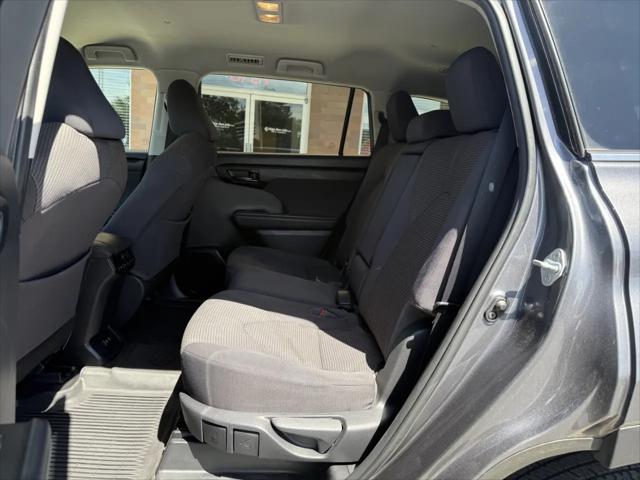 2021 Toyota Highlander LE