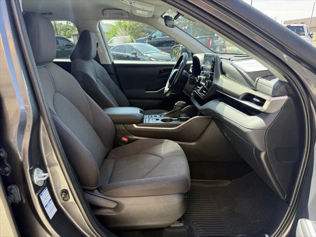 2021 Toyota Highlander LE
