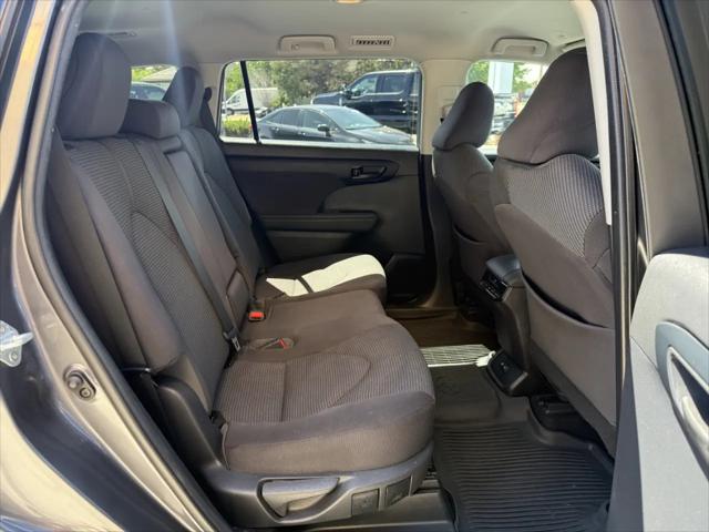 2021 Toyota Highlander LE