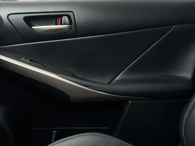 2017 Lexus IS 200t IS Turbo F-Sport