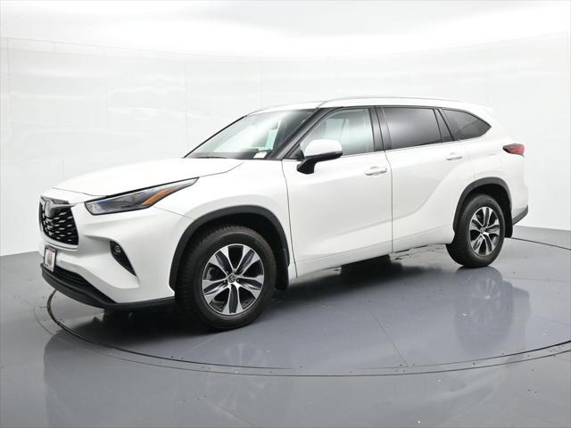 2021 Toyota Highlander XLE for sale in Springfield, IL