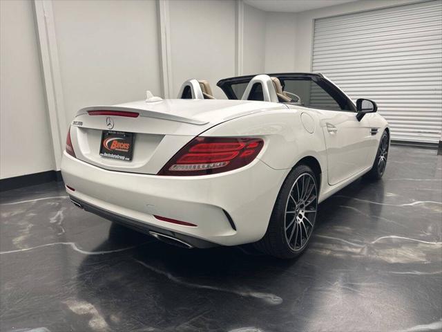 2018 Mercedes-Benz C-CLASS C 300 SLC 300 2dr Roadster