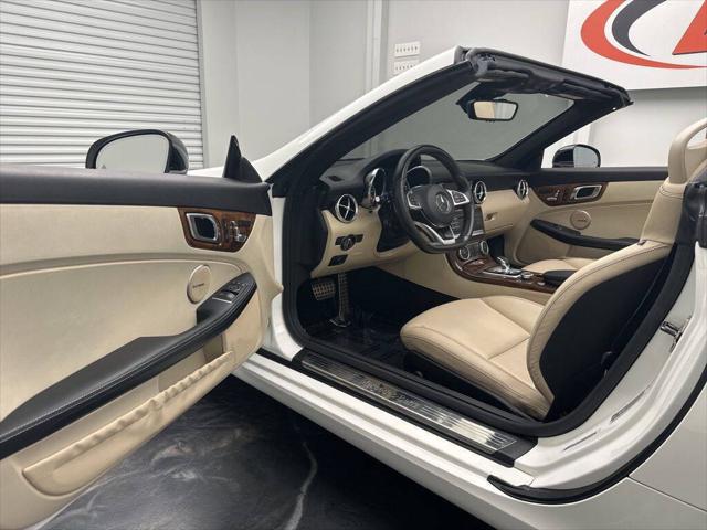 2018 Mercedes-Benz C-CLASS C 300 SLC 300 2dr Roadster