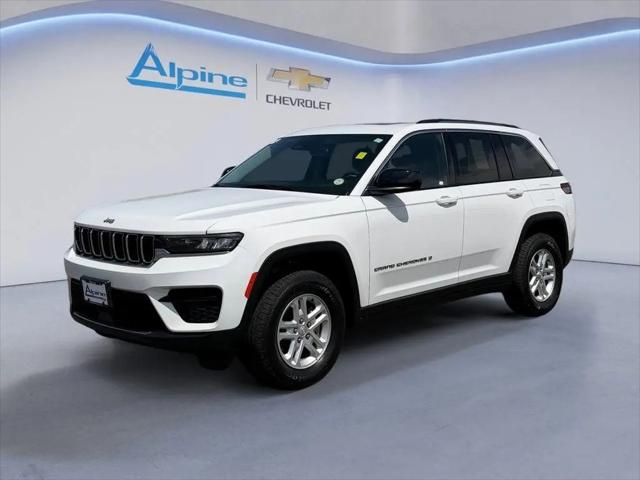 2023 Jeep Grand Cherokee Laredo 4x4 for sale in Aurora, CO