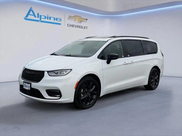 2025 Chrysler Pacifica Limited for sale in Aurora, CO