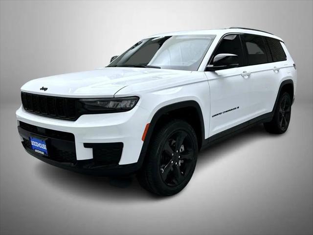 2023 Jeep Grand Cherokee L Altitude 4x4 for sale in Bellevue, NE