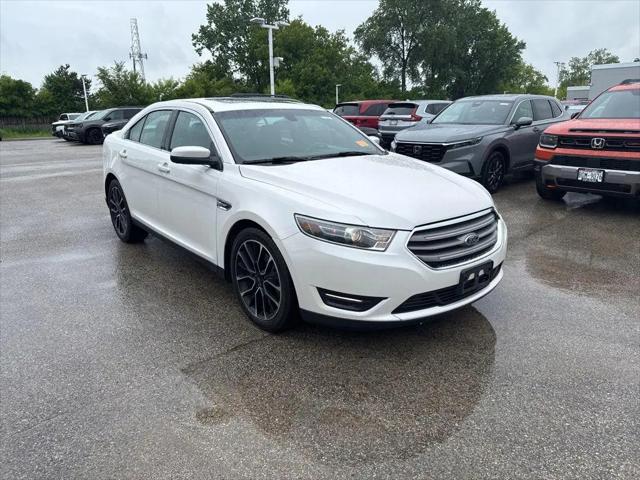 2018 Ford Taurus SEL for sale in Glendale, WI