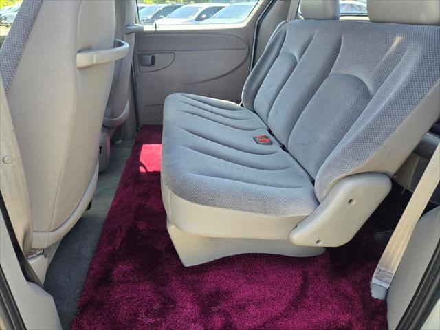 2003 Dodge Caravan SE
