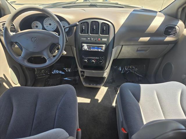 2003 Dodge Caravan SE