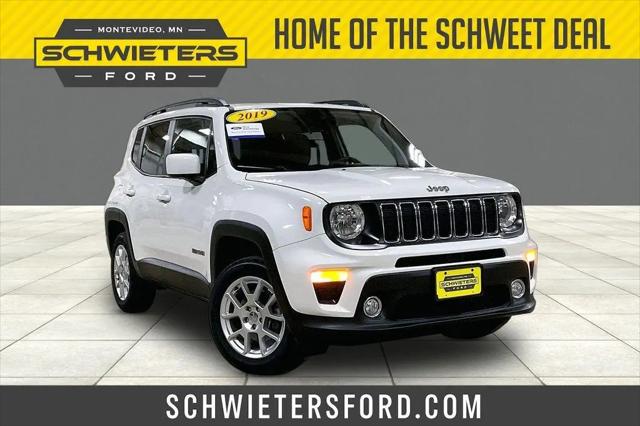 2019 Jeep Renegade Latitude 4x4 for sale in Montevideo, MN