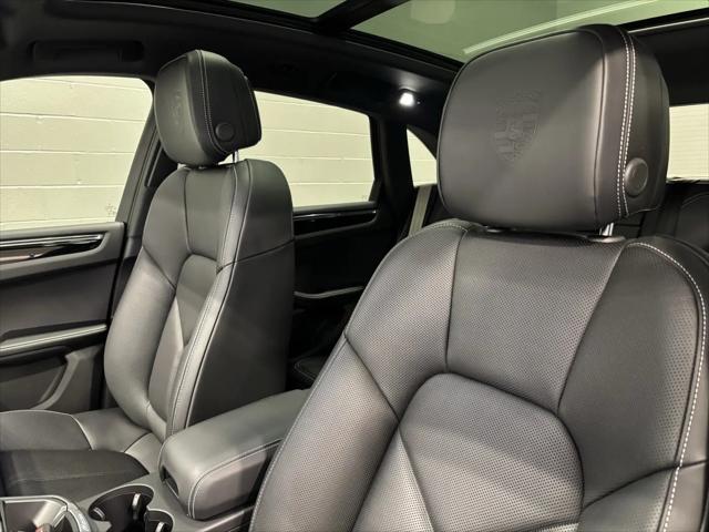 2026 Porsche Macan T