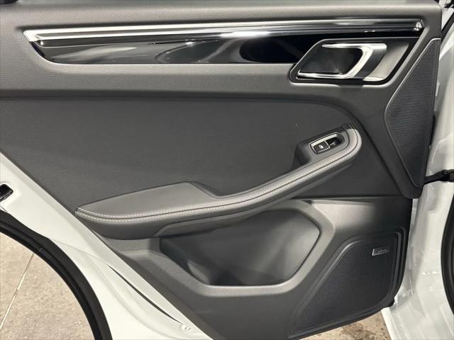 2026 Porsche Macan T