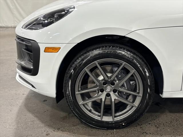 2026 Porsche Macan T