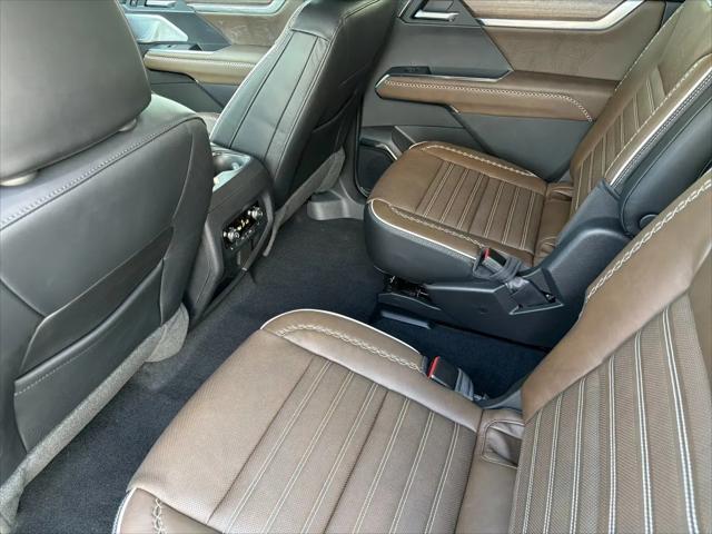 2026 GMC Acadia Denali Ultimate FWD
