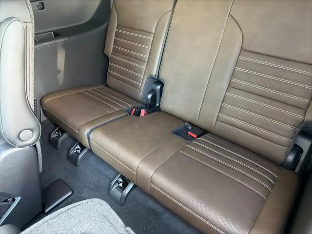 2026 GMC Acadia Denali Ultimate FWD