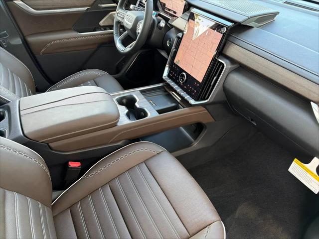 2026 GMC Acadia Denali Ultimate FWD