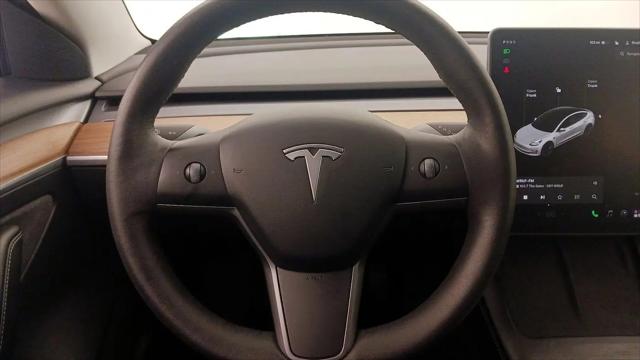 2021 Tesla Model 3 Standard Range Plus Rear-Wheel Drive
