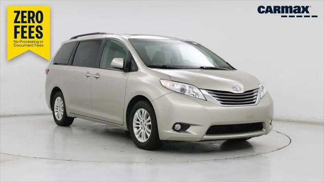 2017 Toyota Sienna XLE Premium 8 Passenger for sale in Springfield, MO