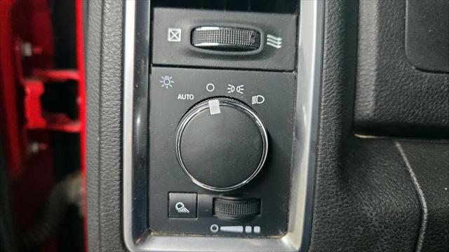 2023 Ram 1500 Classic Warlock Crew Cab 4x4 5'7" Box