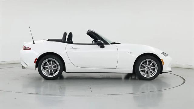 2016 Mazda MX-5 Sport