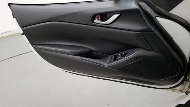 2016 Mazda MX-5 Sport