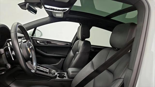2023 Porsche Macan T