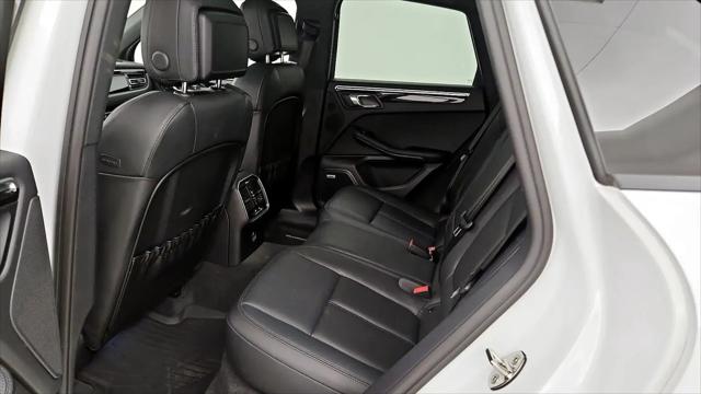2023 Porsche Macan T