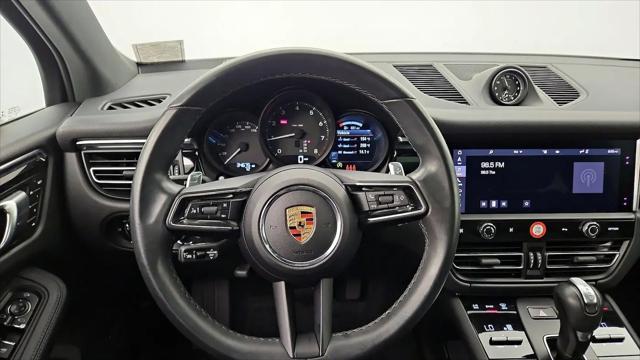 2023 Porsche Macan T