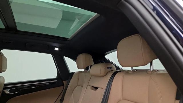 2023 Porsche Macan T