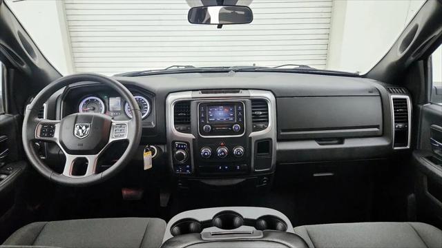 2023 Ram 1500 Classic Warlock Crew Cab 4x4 5'7" Box