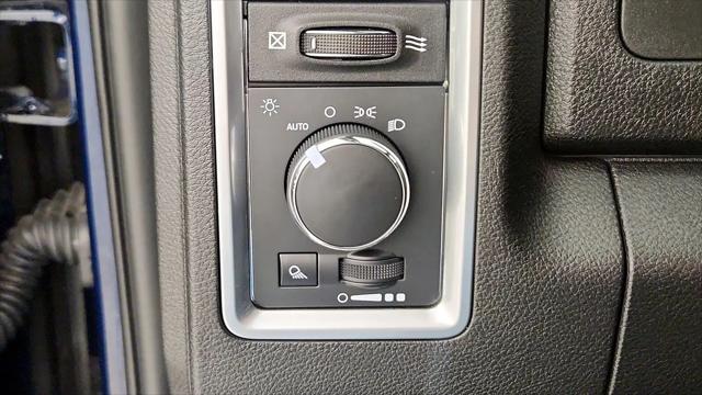 2023 Ram 1500 Classic Warlock Crew Cab 4x4 5'7" Box