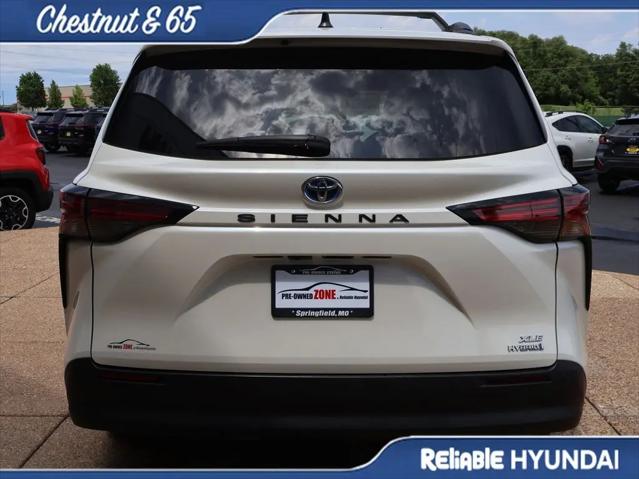 2021 Toyota Sienna XLE