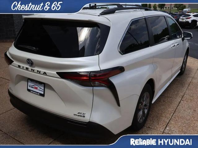 2021 Toyota Sienna XLE