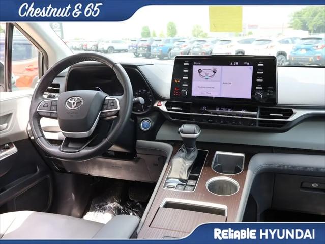 2021 Toyota Sienna XLE