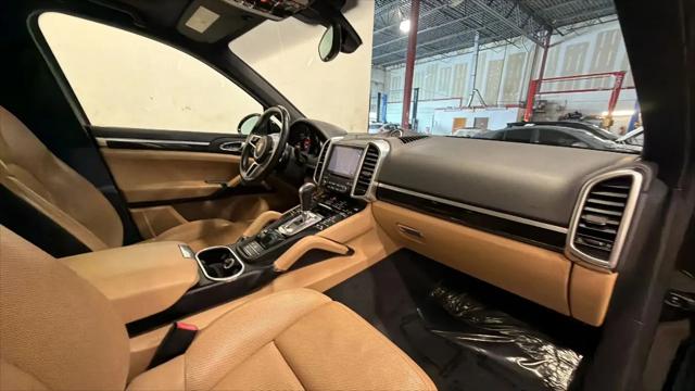 2018 Porsche Cayenne Cayenne