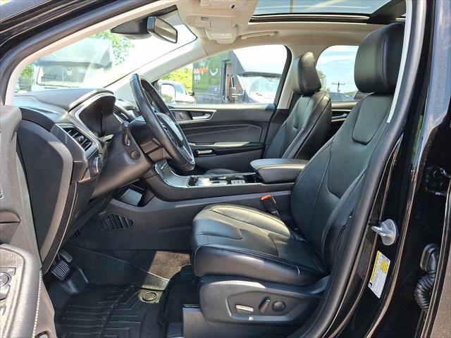 2020 Ford Edge Titanium