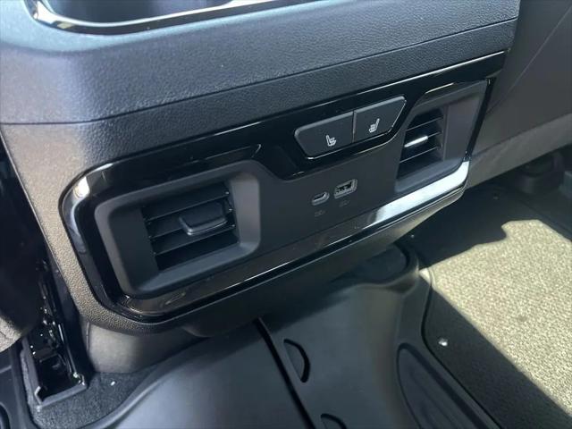 2026 GMC Sierra 2500HD Crew Cab, Standard Bed, AT4, 4WD