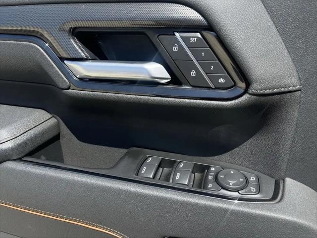 2026 GMC Sierra 2500HD Crew Cab, Standard Bed, AT4, 4WD