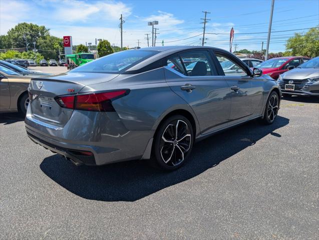 2023 Nissan Altima SR FWD 2023 Nissan Altima SR FWD