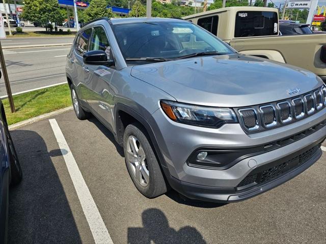 2022 Jeep Compass Latitude 4x4 2022 Jeep Compass Latitude 4x4