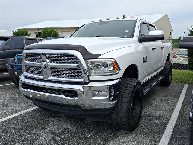 2017 RAM 2500 Laramie Crew Cab 4x4 64 Box