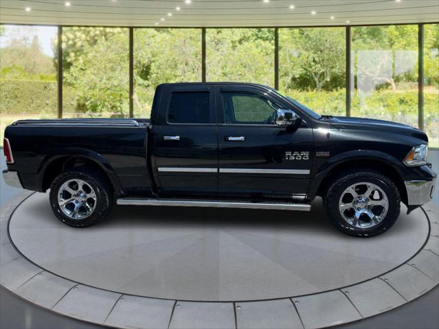 2017 RAM 1500 Laramie Quad Cab 4x4 64 Box 2017 RAM 1500 Laramie Quad Cab 4x4 64 Box
