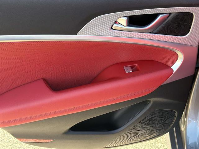 2023 Genesis G70 2.0T RWD